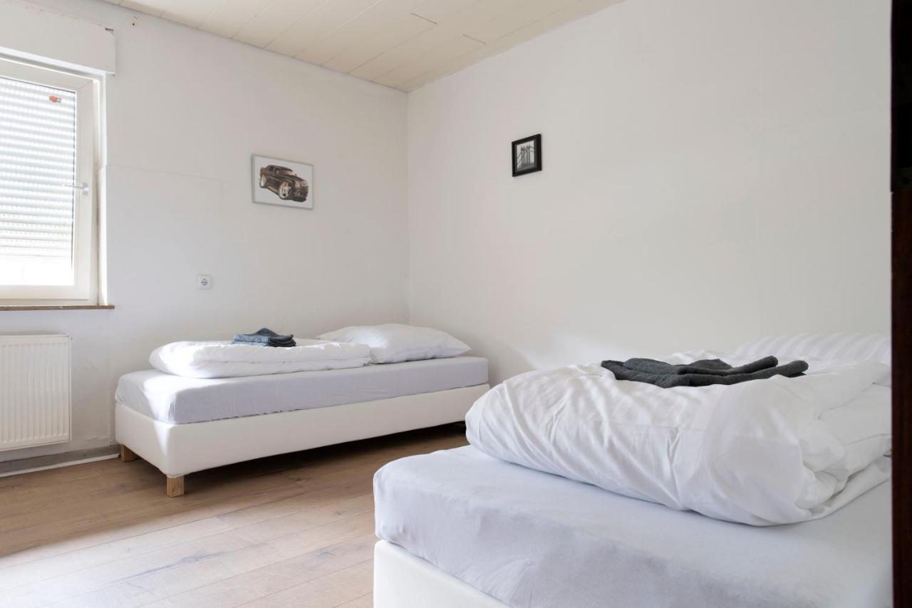 Workers Home- Central - 8 Single Box Spring Beds - Near Enschede Гронау Экстерьер фото